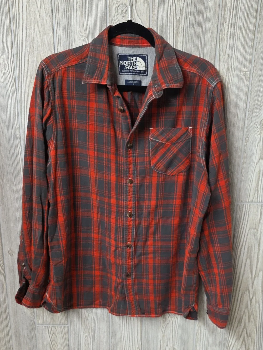 The North Face Red and Grey Plaid Flannel Button Up Shirt Mens Size Large